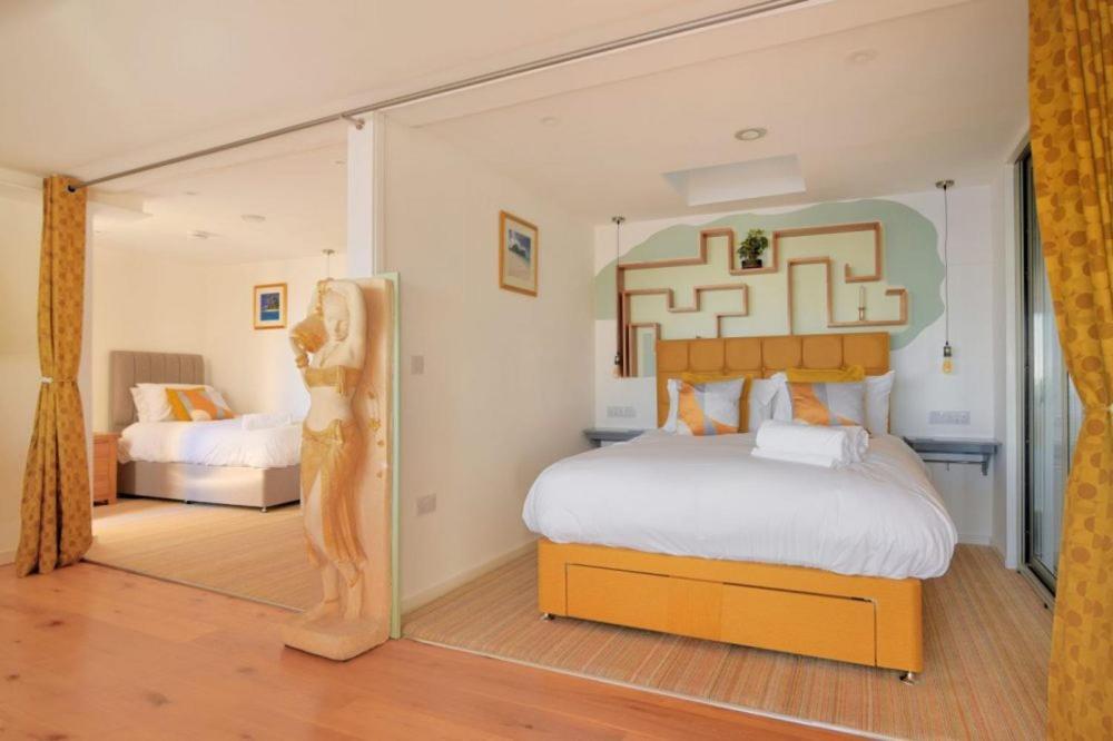 Largigi Offering Two Amazing Panoramic Sea Front Apartments 라임레지스 외부 사진